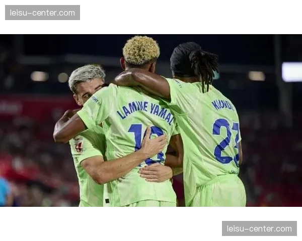 西甲裁判争议判罚影响争冠 巴萨三球被吹引发讨论 西甲裁判争议判罚影响争冠 巴萨三球被吹引发讨论