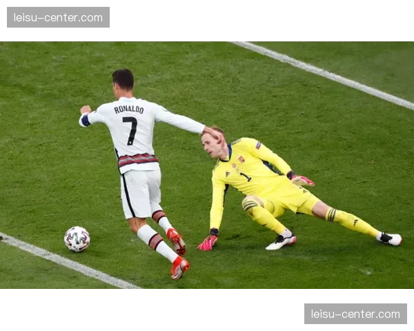 阿尔特塔人工转换战术借鉴 中卫出球制造横向空间解析